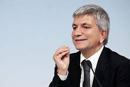 Vendola: rispetto Bassolino, ma sosteniamo Luigi de Magistris