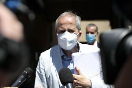 Crisanti: «Cashback? Operazione andava legata a Immuni»