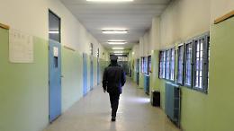 Spedizione punitiva contro detenuto, alta tensione a Nisida