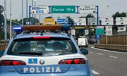 Scoperta centrale per cambiare targhe e telai alle auto rubate