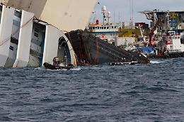 Costa Concordia, dieci anni da quel tragico "inchino" che sconvolse il Paese