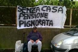 Roma, sfrattati "assediano" il Campidoglio