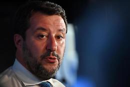 Covid, Salvini mostra risultato tampone: «È negativo»