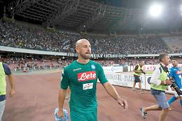 Reina, futuro al Milan: i tifosi azzurri sono arrabbiati