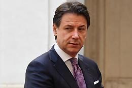 Coronavirus, Conte: «A tutti lavoratori guanti e mascherine gratis»