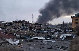 Ucraina-Russia, attacco base Leopoli: morti e feriti, anche stranieri