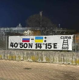 Verona - Napoli, lo striscione della vergogna: "Bombardate Napoli"