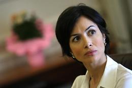 Carfagna: de Magistris è un'anomalia, un sindaco non scende in piazza