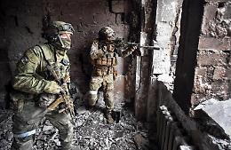 Mariupol, Russia: «Oltre mille marines ucraini arresi». Kiev non conferma