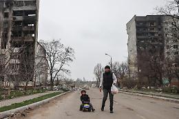 Mariupol, il sindaco: «90% della città ridotta in macerie»