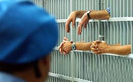 «A Poggioreale 850 detenuti in più rispetto alla capienza del carcere»