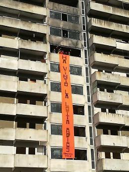 De Magistris a Scampia: «A giugno sarà abbattuta la Vela verde»