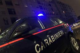 Droga: dosi vendute in enoteca e davanti chiesa, 5 arresti