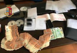 Polizia scopre falso ortopedico nel Napoletano