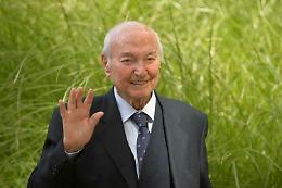 È morto Piero Angela, aveva 93 anni: ha portato la scienza in tv