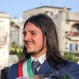 Covid a Bacoli, positivo esce di casa e il sindaco lo denuncia