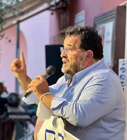 Covid, consigliere regionale positivo: «Grazie al vaccino non ho sintomi»