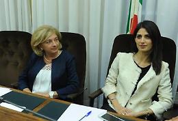 Roma, Muraro indagata: si è dimessa