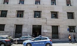 Via vai di ragazzi in Questura