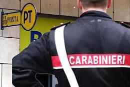 Litiga con la direttrice dell'ufficio postale e la minaccia, arrestato