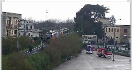 Fuoco sul treno della Circum, paura ma nessun ferito