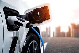Stop vendita auto benzina e diesel entro il 2035, via libera dell’Europarlamento