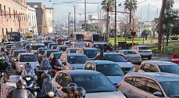 Mobilità sostenibile, Napoli lontana dall’Europa