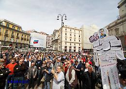 Contromanifestazione, Casapound e Fn al presidio: il Pd lascia la piazza