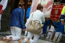 Pasqua, torna il pellegrinaggio alla Madonna dell'Arco con limitazioni
