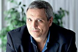 «Lino Guanciale farà Ricciardi? Se lo ha detto, sarà vero»
