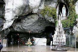 Coronavirus, riapre dopo 2 mesi il Santuario della Madonna di Lourdes