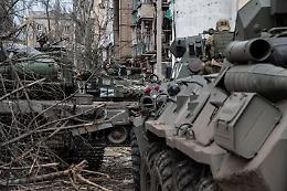 Terza fase guerra Ucraina, Zelensky: "Trattative complesse per evacuare Azovstal”