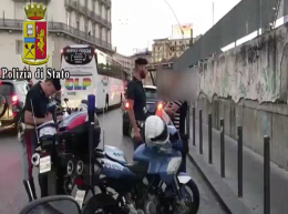 Parcheggiatori abusivi, arrivano i primi "Dacur" VIDEO
