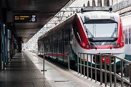 Treni, sindacati: confermato sciopero di 8 ore 