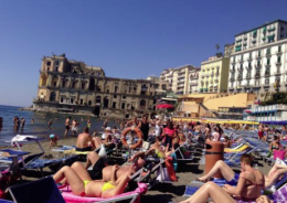 Molesta ragazzina sul lido, 23enne in manette