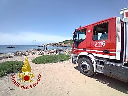 La Maddalena, turista muore schiacciato da masso crollato sulla spiaggia