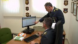 Svuotavano conti correnti online, 8 misure cautelari 
