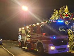 Auto finisce in un canale di scolo: morti 4 ragazzi
