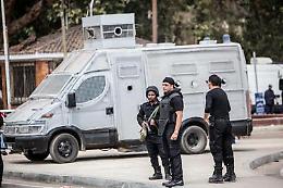 Blitz antiterrorismo in Egitto,<br>ma è strage di turisti