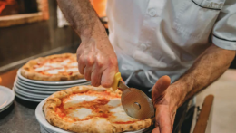 Ruba energia per 65mila euro, arrestato titolare pizzeria