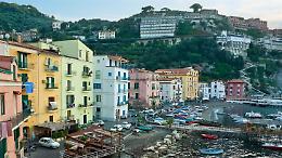 Covid a Sorrento, aumentano i contagi: chiusi parchi e centri anziani