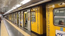 Napoli, morto l'uomo investito dal treno nella metro