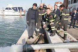 Stato d'emergenza a Venezia, Spitz commissario Mose