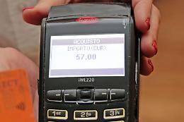 Pagamenti con bancomat e carte, multe in arrivo per chi non usa Pos
