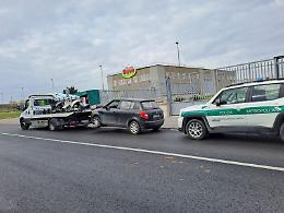 Caivano, controlli della Polizia Metropolitana: sequestri e sanzioni