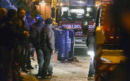 Boato in via Giambattista Basile, due feriti e tanta paura