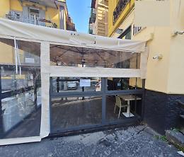 Ampliamento abusivo del bar, scatta il sequestro