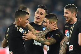 Napoli, un altro tris e Roma a -2