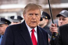 Trump, soldi alla pornostar Stormy Daniels: al via processo a New York