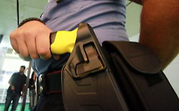 Il Taser: quando la sicurezza è ostaggio della polemica